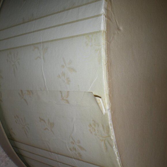 Victorian Trading Company Large Hat Box HTF and Rare! - Picture 6 of 6